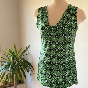 BANANA REPUBLIC Kelly green geometric print top, sz med